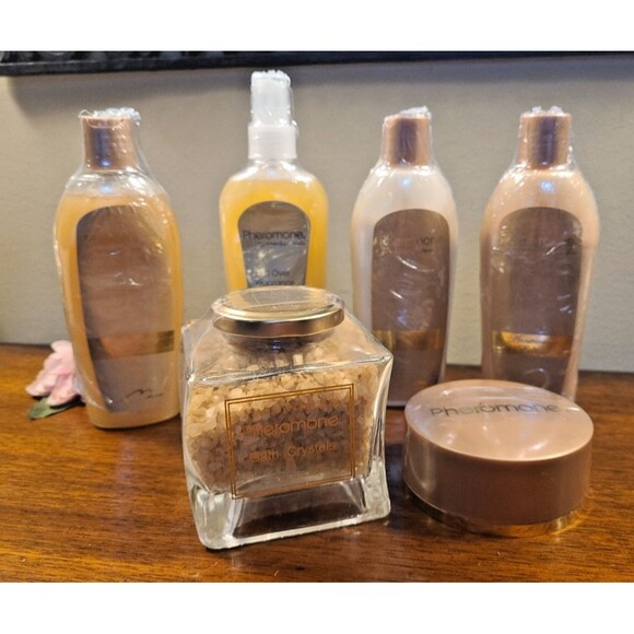 Pheromone Marilyn Miglin Gold Dust Bath Crystals Fragrance Spray Body Glow Silk